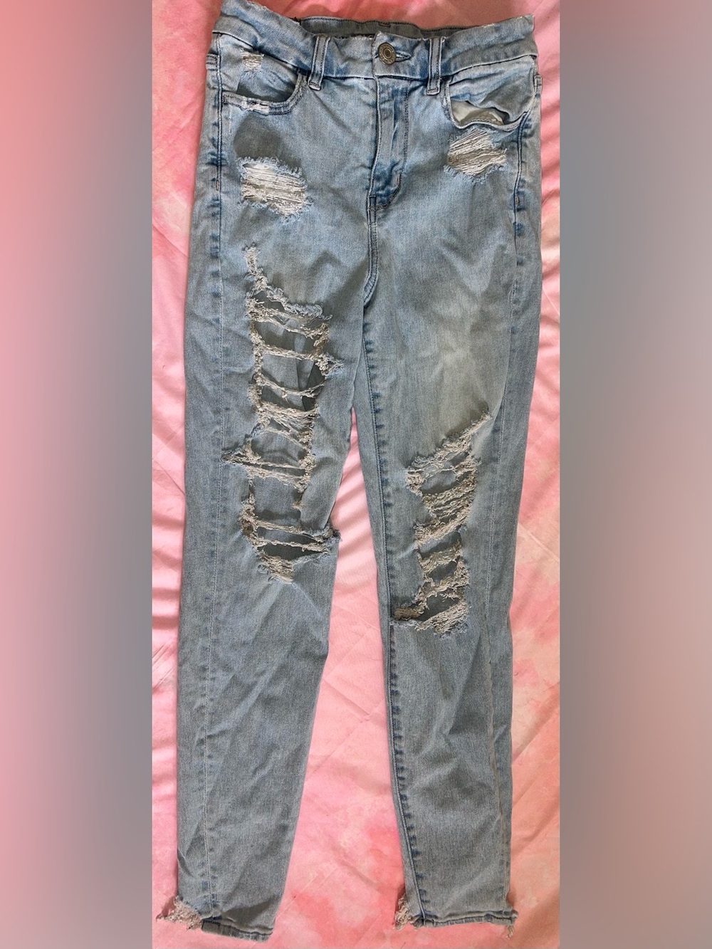 American Eagle Light Blue Distressed Women’s Jeans 4 Regular